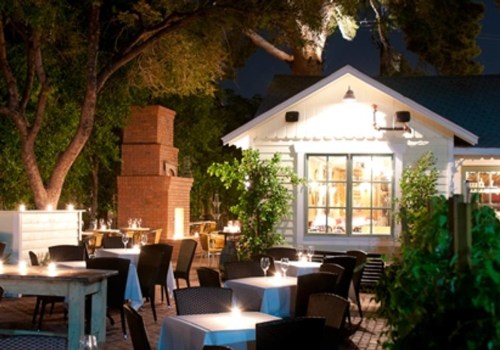 Exploring the Outdoor Seating Options at Eateries in Maricopa County, AZ